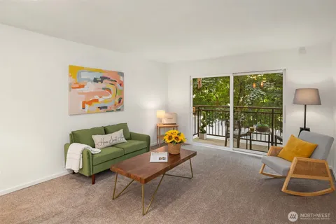 $295,000 | 5834 Northeast 75th Street, Unit B202, Seattle, WA 98115