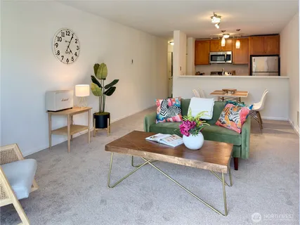 $279,000 | 5834 Northeast 75th Street, Unit B202, Seattle, WA 98115