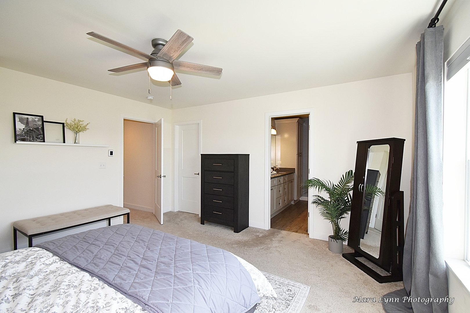 1127 Freedom Road Elburn, IL 60119 - Photo 11 of 29 a bedroom with a bed and a television