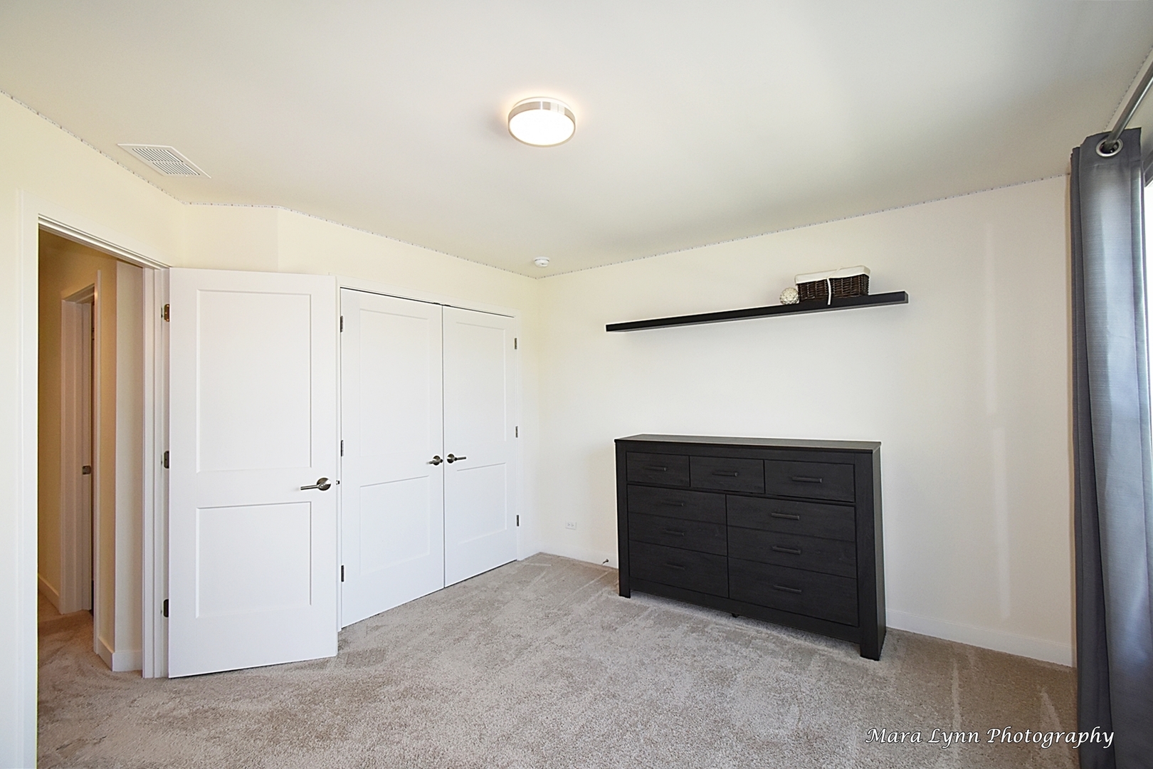 1127 Freedom Road Elburn, IL 60119 - Photo 17 of 29 a view of an empty room