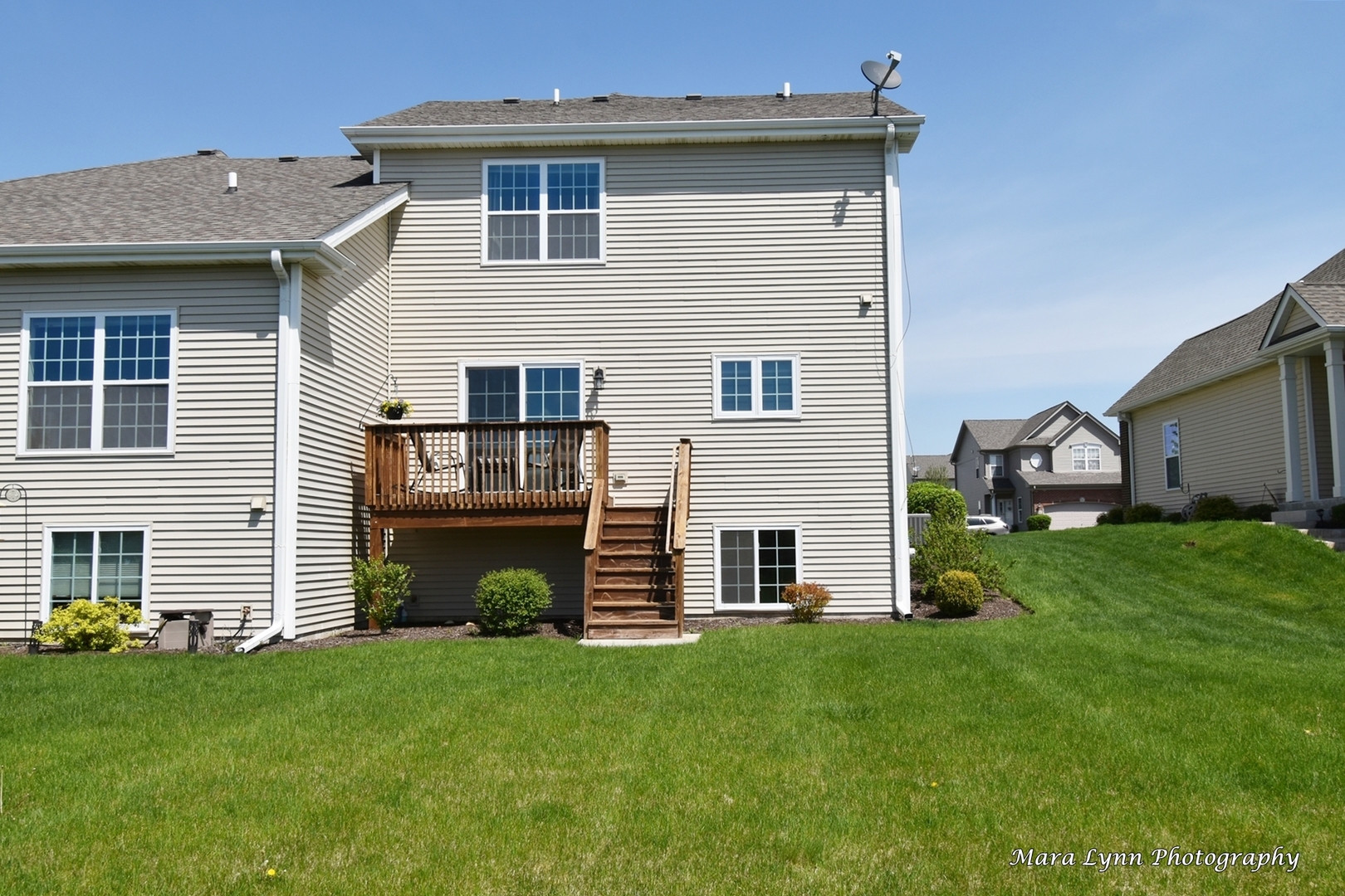 1127 Freedom Road Elburn, IL 60119 - Photo 20 of 29 a view of a house with a backyard