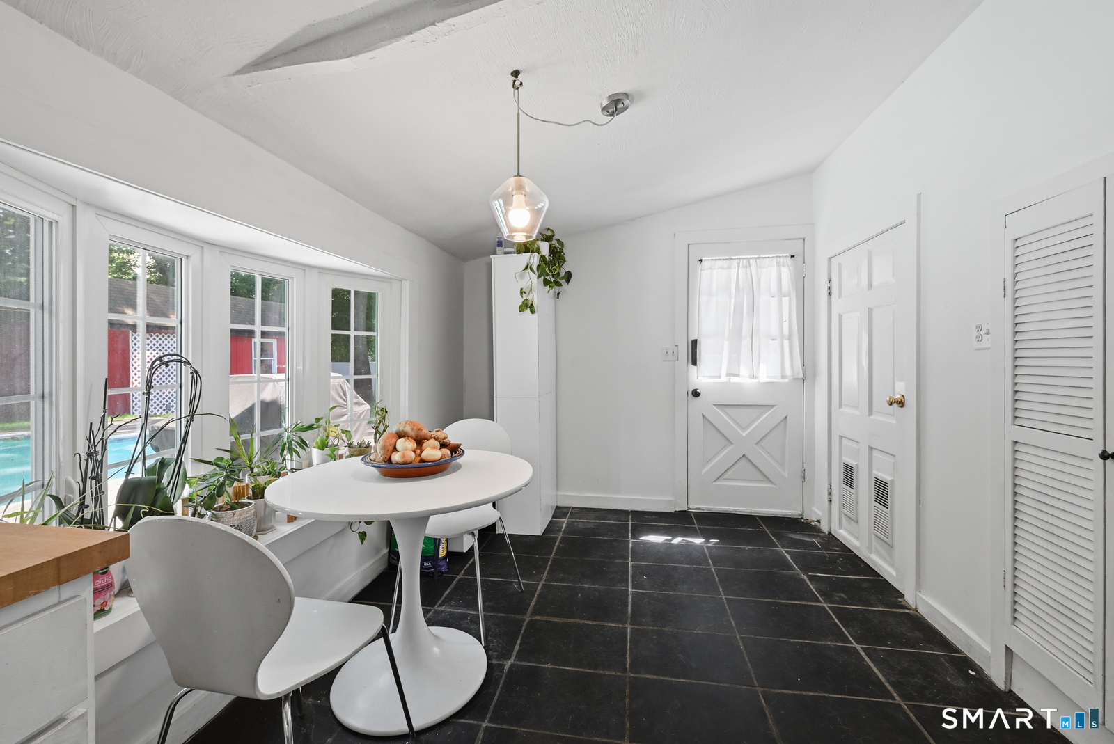 2196 North Benson Road Fairfield, CT 06824 - Photo 22 of 39 Gallery Image 22