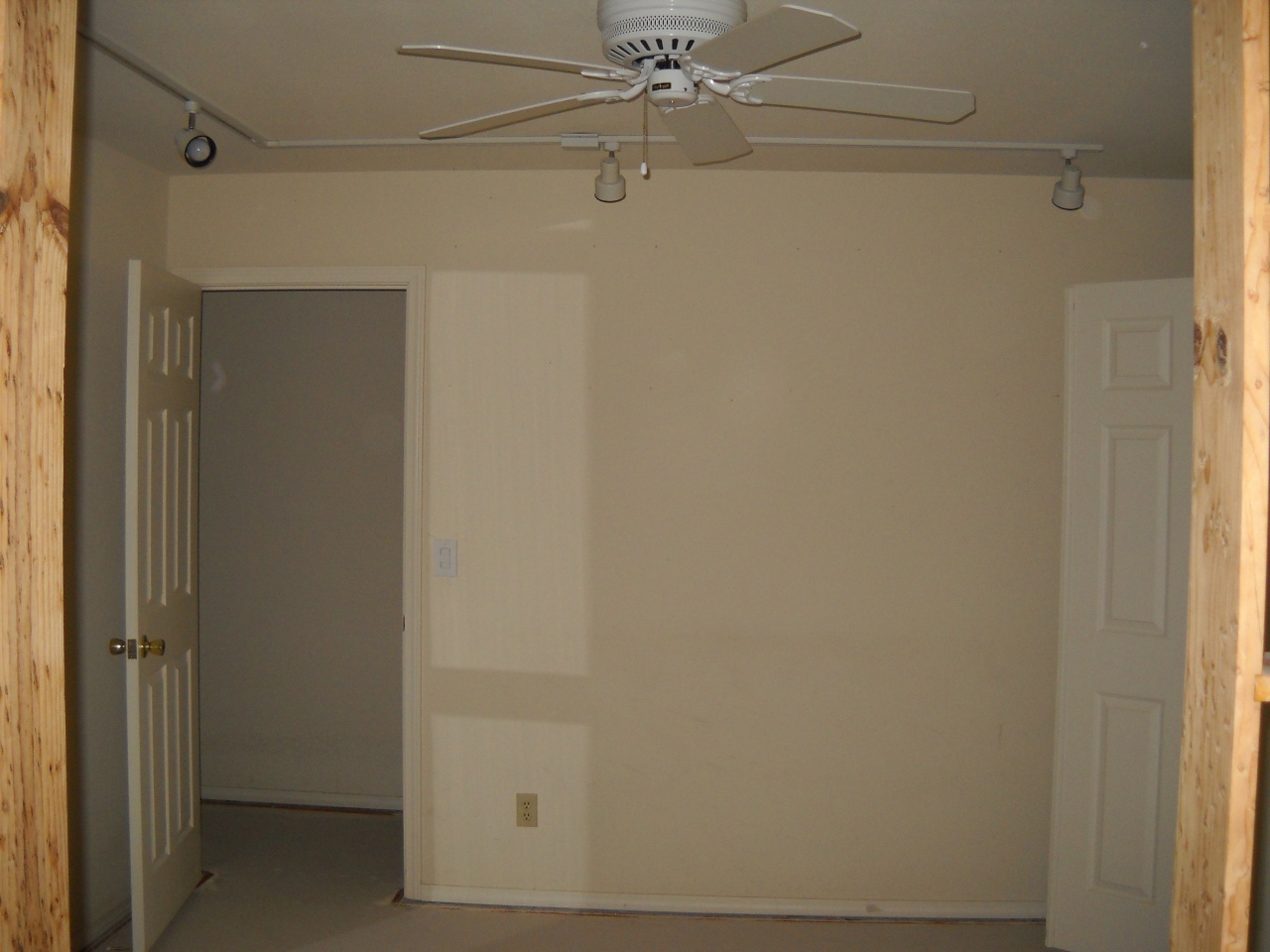 16677 Power Line Road Redding, CA 96001 - Photo 18 of 20 office