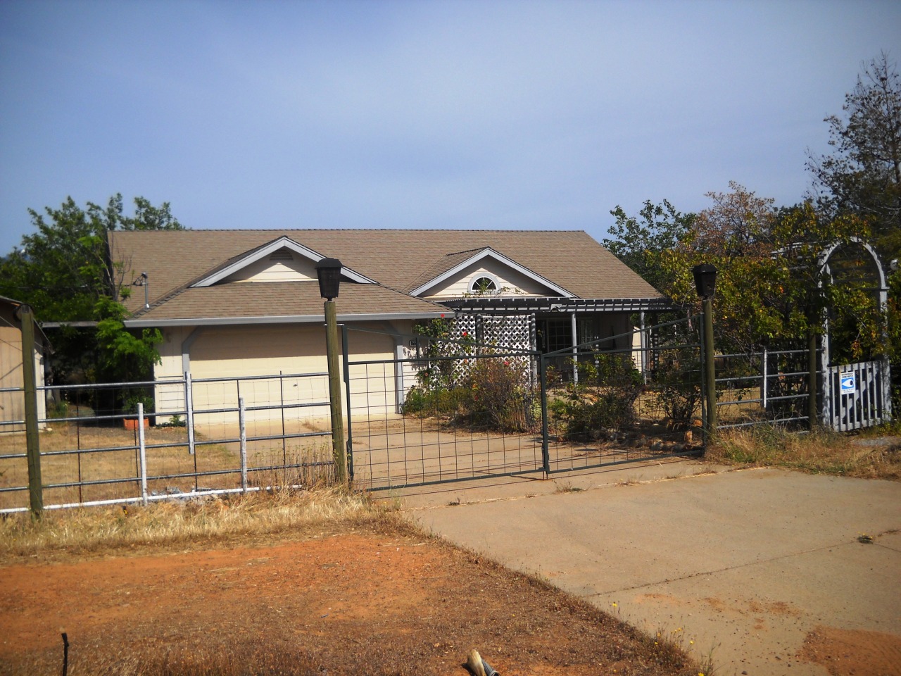 16677 Power Line Road Redding, CA 96001 - Photo 2 of 20 2
