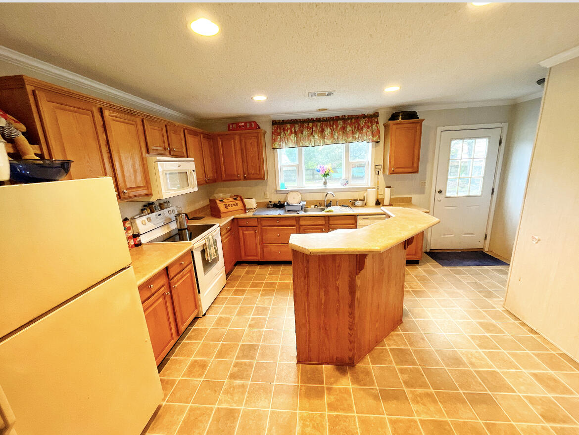 6247 Ballpark Road Hollywood, SC 29449 - Photo 16 of 21 IMG-4654