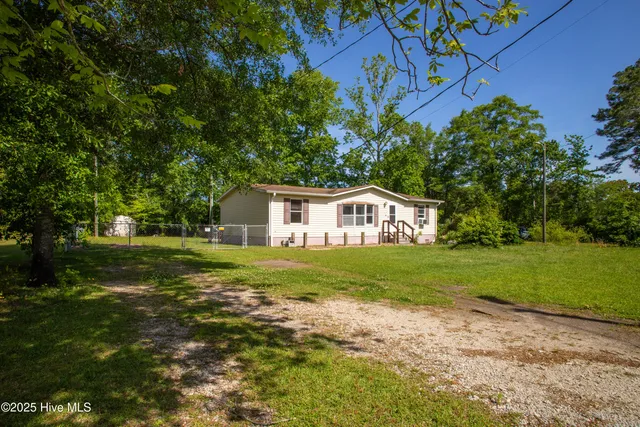 $135,000 | 165 High School Road, Vanceboro, NC 28586