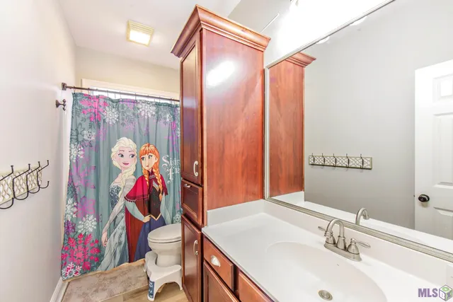 $329,999 | 212 Lansdown Drive, Houma, LA 70360