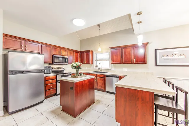 $329,999 | 212 Lansdown Drive, Houma, LA 70360