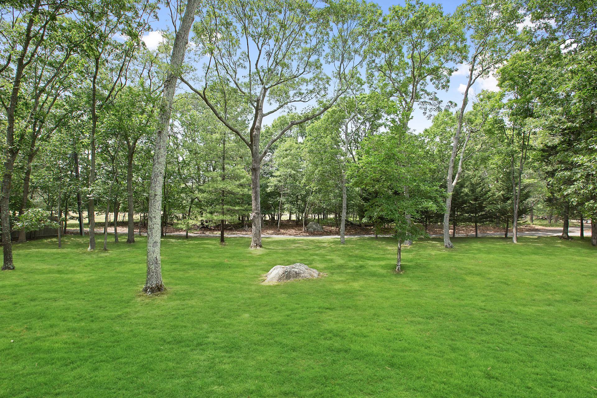 8 Centre Way East Hampton, NY 11937 - Photo 17 of 17