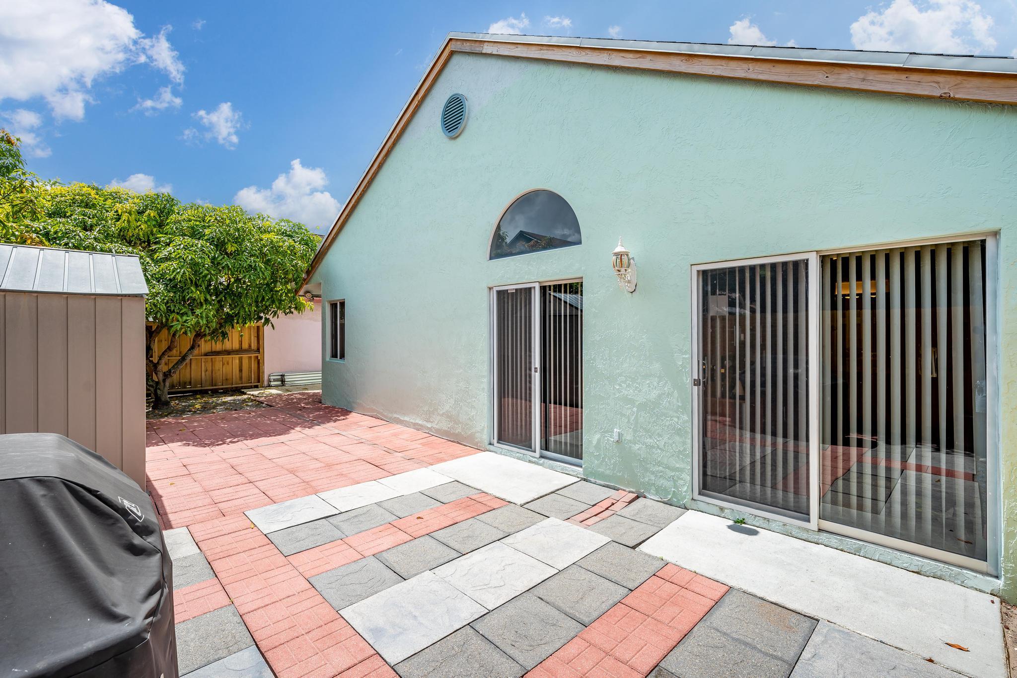 1205 Scioto Road North Lauderdale, FL 33068 - Photo 6 of 20 DSC04159-Edit