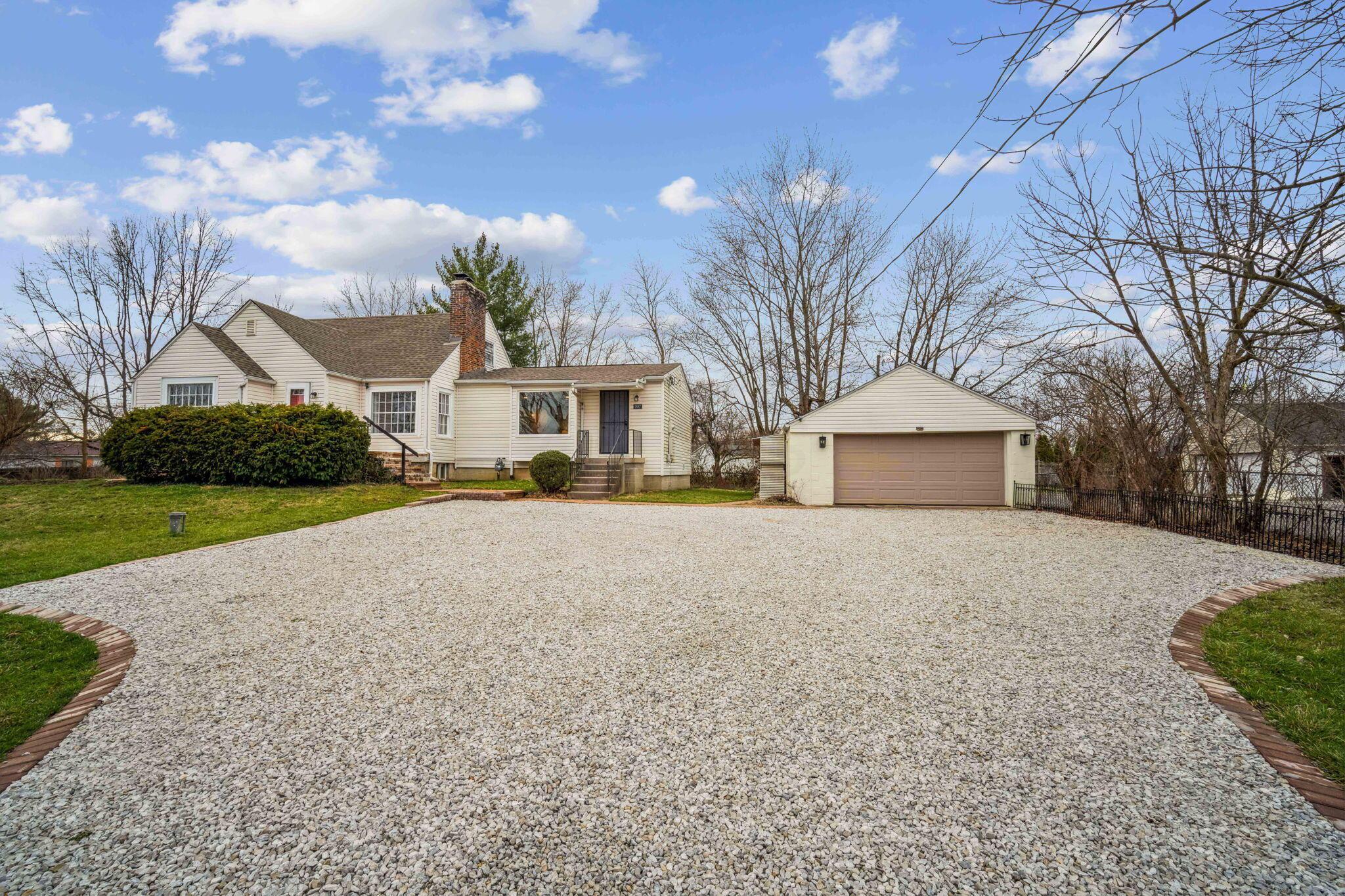 2887 Alwine Road Columbus, OH 43224 - Photo 32 of 42 42-web-or-mls-2887-alwine-rd
