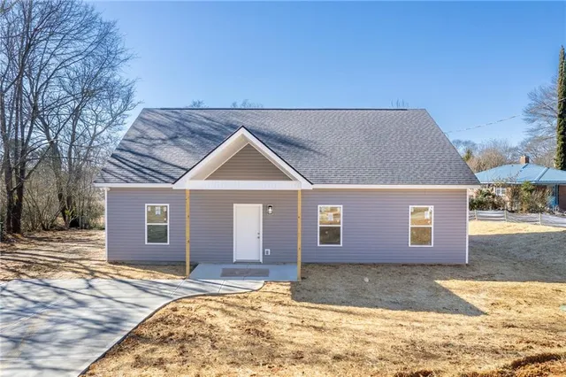 $219,900 | 30 Moore Avenue, Toccoa, GA 30577