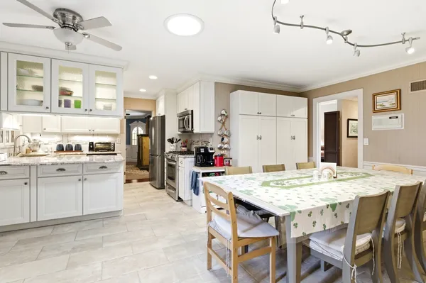 $315,000 | 120 Southeast Marquette Lane, Kankakee, IL 60901