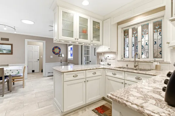 $315,000 | 120 Southeast Marquette Lane, Kankakee, IL 60901