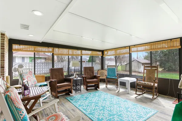 $315,000 | 120 Southeast Marquette Lane, Kankakee, IL 60901