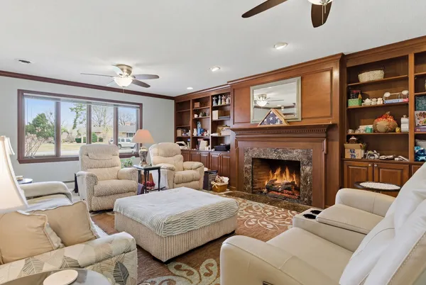 $315,000 | 120 Southeast Marquette Lane, Kankakee, IL 60901