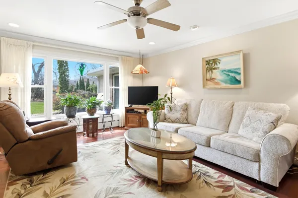 $315,000 | 120 Southeast Marquette Lane, Kankakee, IL 60901