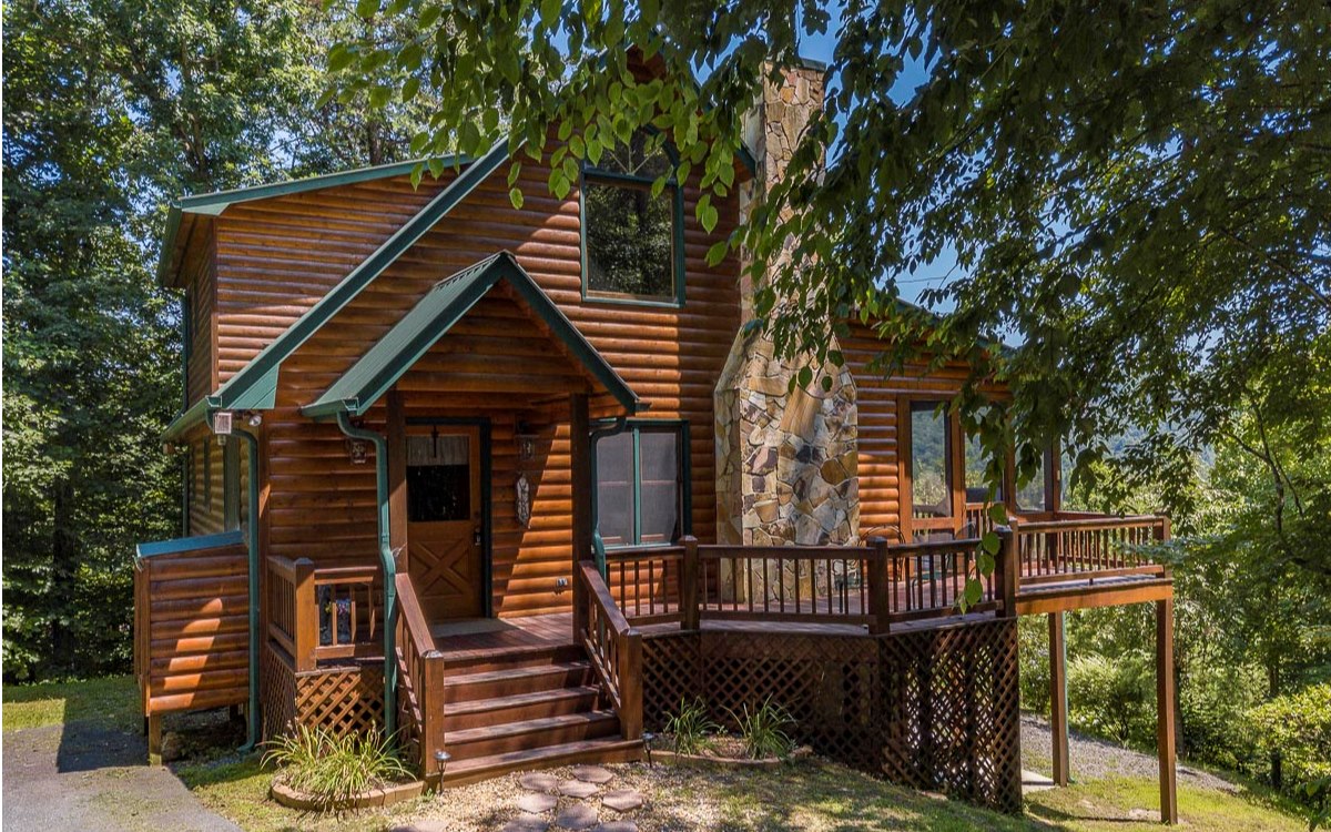 319 South Dream Catcher Blue Ridge, GA 30513 - Photo 1 of 1 Main View