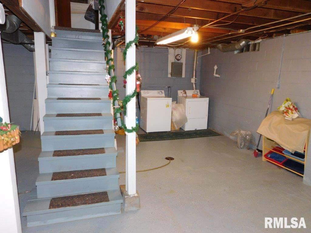 524 Waverly Road Davenport, IA 52804 - Photo 11 of 16 Gallery Image 11