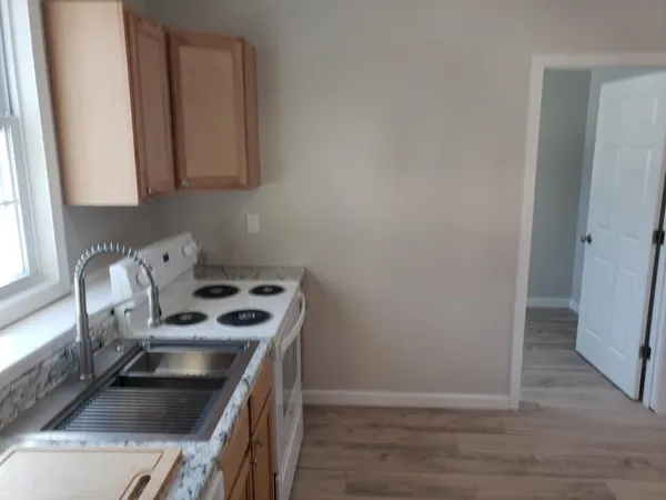 $1,800 | 2 A Bancroft Road, Londonderry, NH 03053