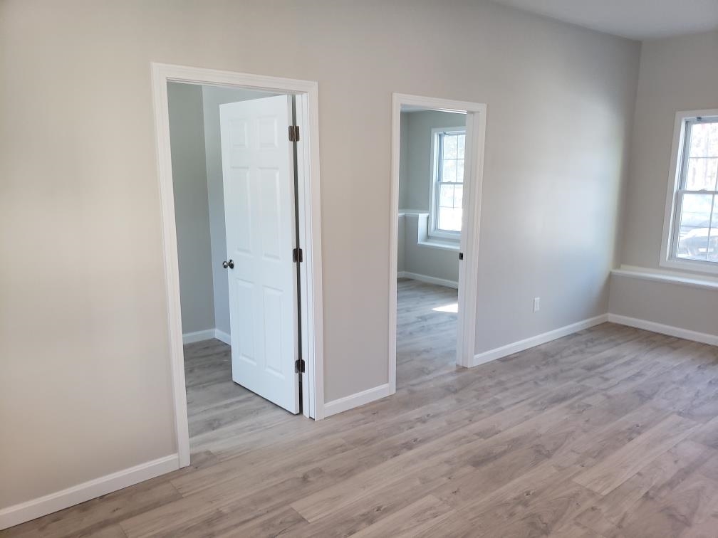 2 A Bancroft Road Londonderry, NH 03053 - Photo 3 of 33