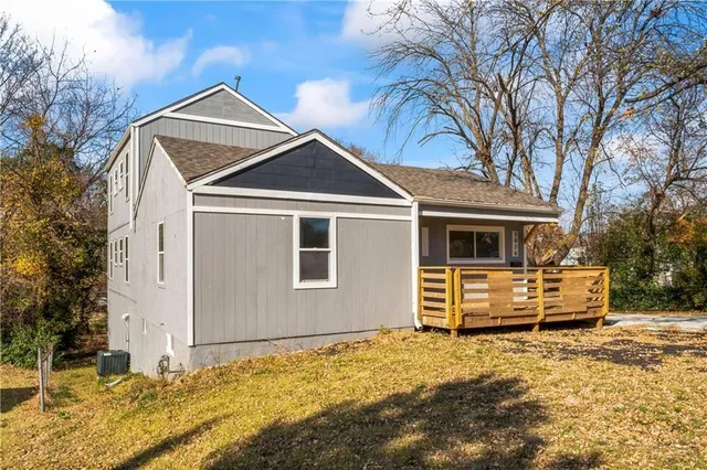 $265,000 | 3826 South Crysler Avenue, Independence, MO 64055