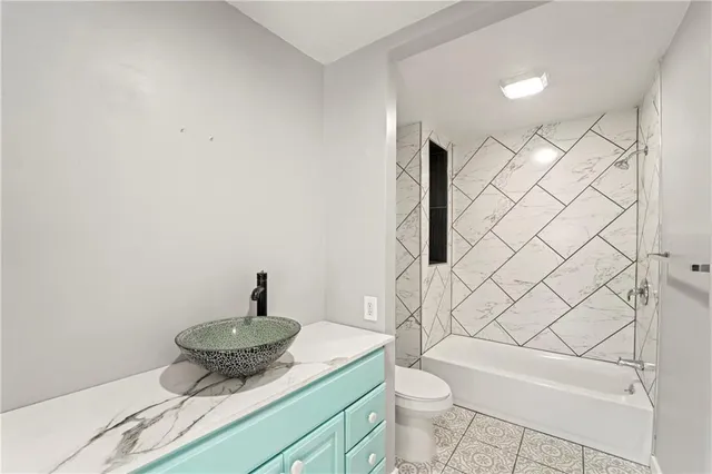 $265,000 | 3826 South Crysler Avenue, Independence, MO 64055