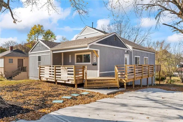 $265,000 | 3826 South Crysler Avenue, Independence, MO 64055