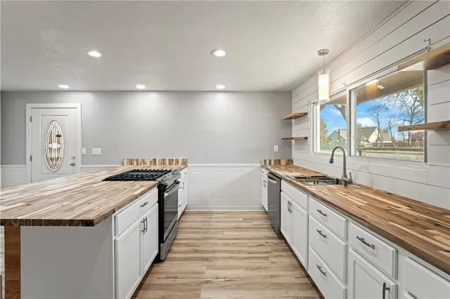 $265,000 | 3826 South Crysler Avenue, Independence, MO 64055