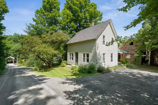 $240,000 | 22 Slaughterhouse Road, Moretown, VT 05660