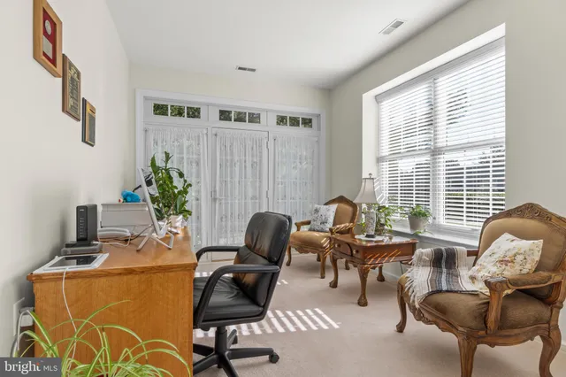 $385,000 | 9 Dutchess Court, Southampton, NJ 08088