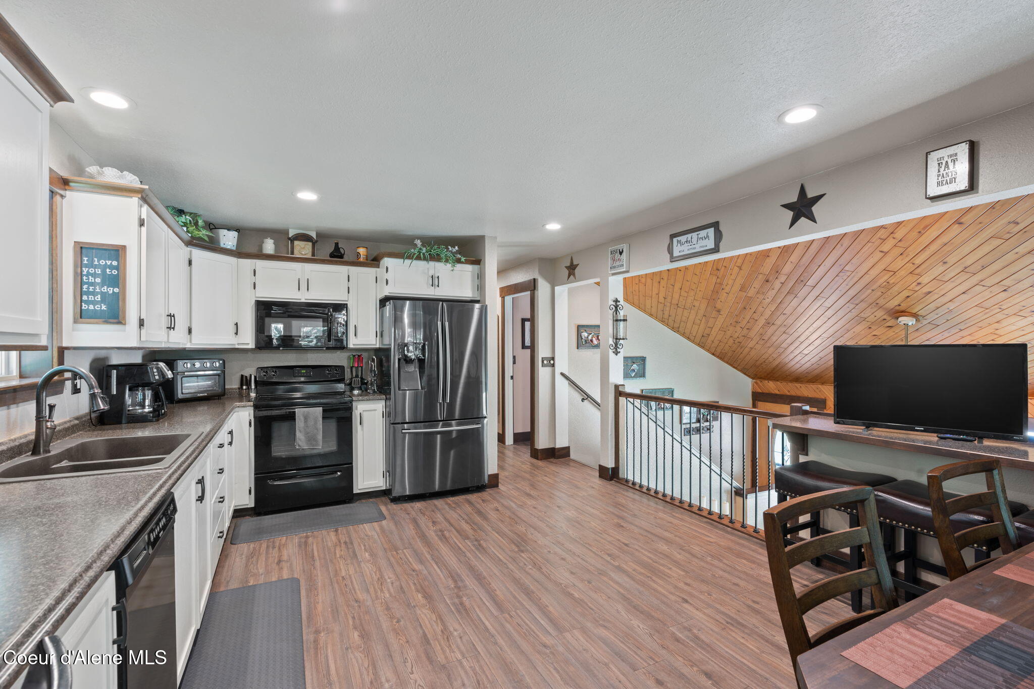 3470 West Seasons Road Rathdrum, ID 83858 - Photo 11 of 67 Inside-Spokane-Seasons-11