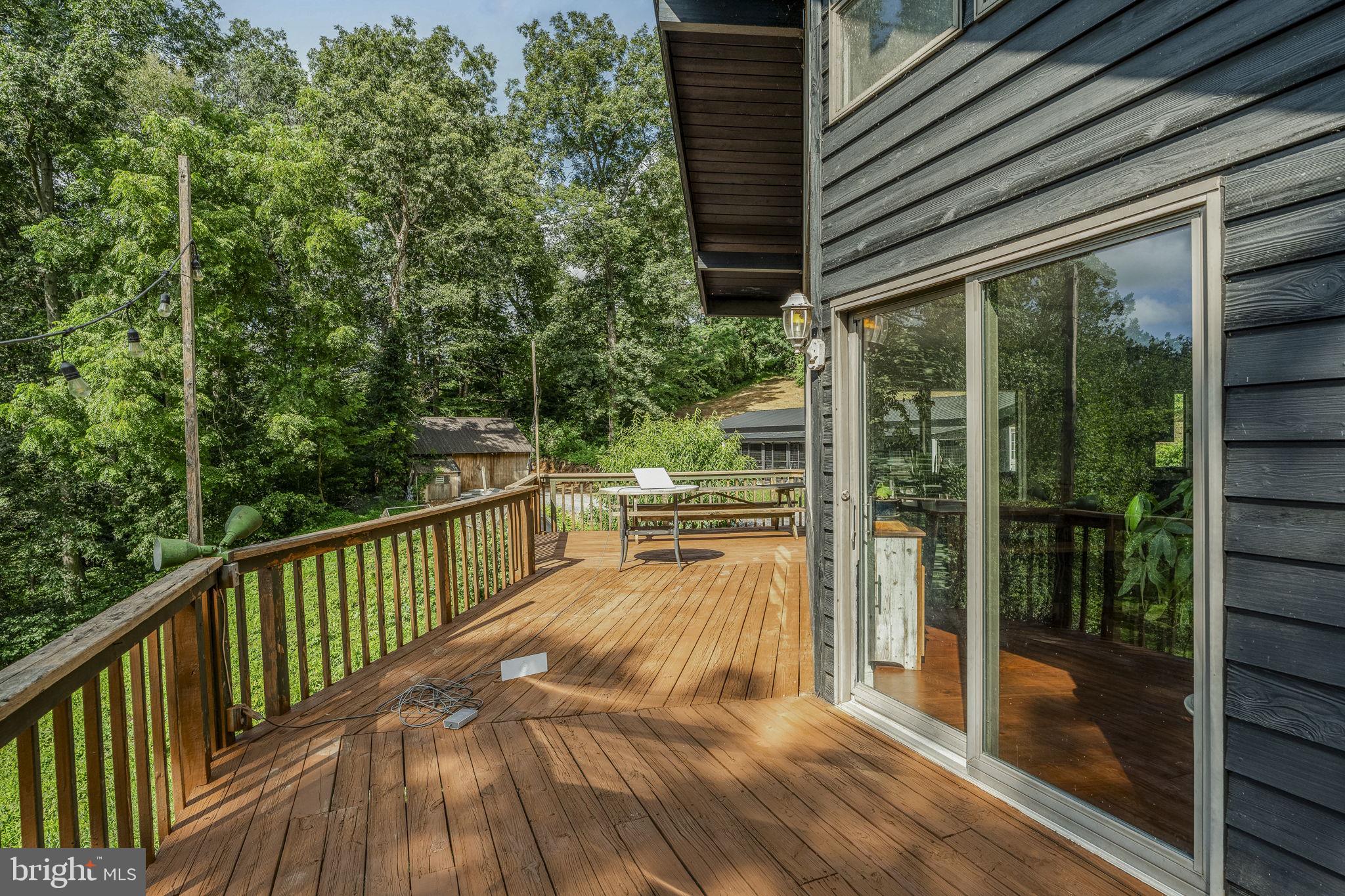 160 Fairview Road Kirkwood, PA 17536 - Photo 8 of 81 a view of balcony with couch