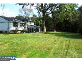 402 Welsh Road Lower Gwynedd, PA 19002 - Photo 2 of 12 Exterior Back