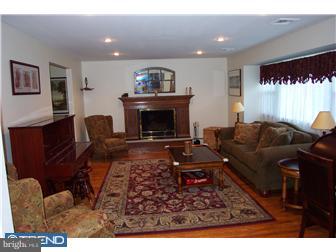 402 Welsh Road Lower Gwynedd, PA 19002 - Photo 6 of 12 Living Room