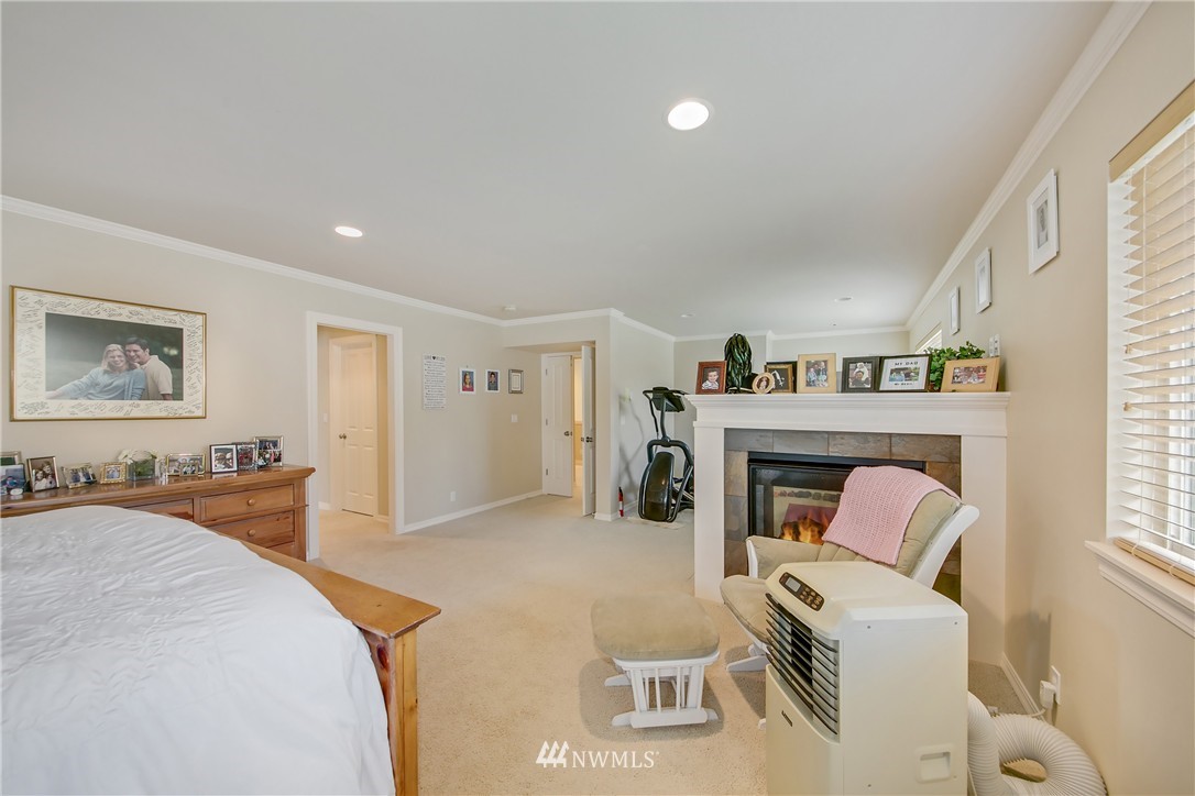 179 Elma Place Northeast Renton, WA 98059 - Photo 14 of 23 Gallery Image 14