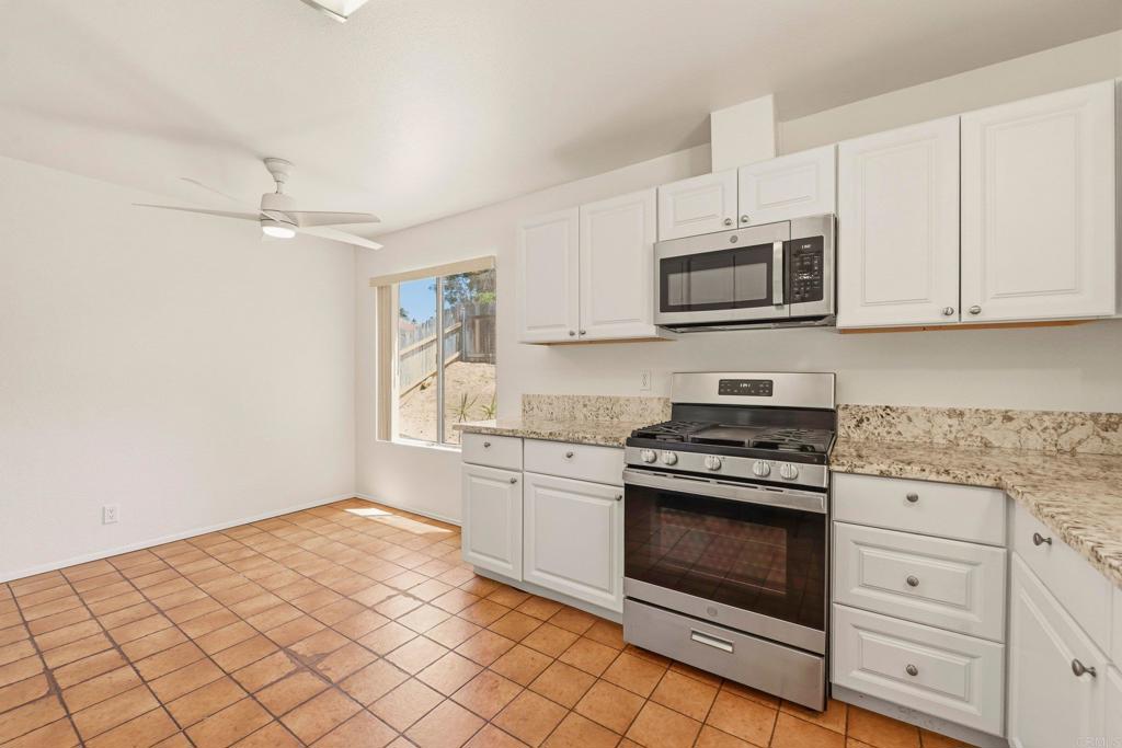 601 Cerro Street Encinitas, CA 92024 - Photo 4 of 43