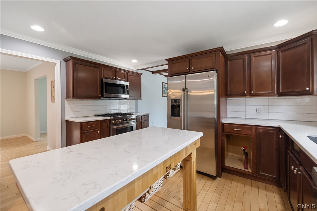 6926 Nelson Road Lincoln, NY 13032 - Photo 11 of 46 Kitchen