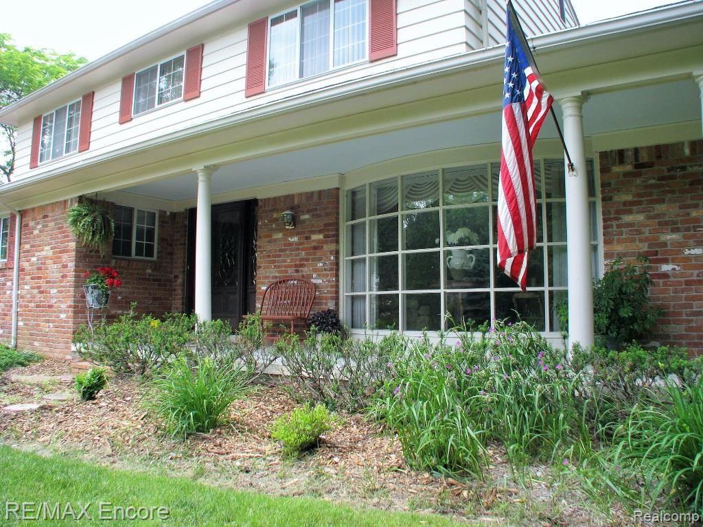 262 Ridgewood Road Rochester, MI 48306 - Photo 9 of 37
