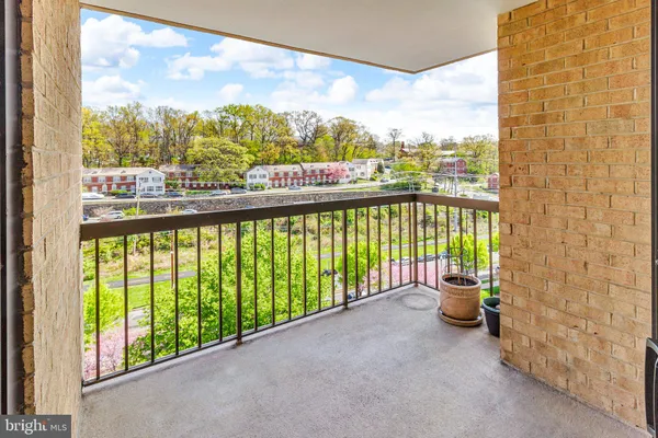 $363,000 | 4500 South Four Mile Run Drive, Unit 732, Arlington, VA 22204