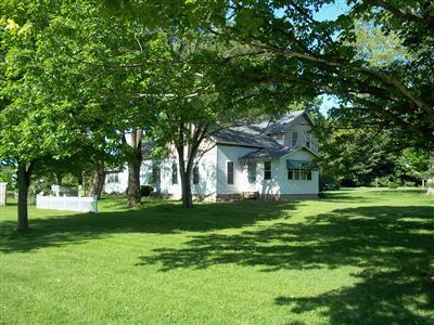 32416 Middle Crossing Road Dowagiac, MI 49047 - Photo 1 of 23 Primary Photo