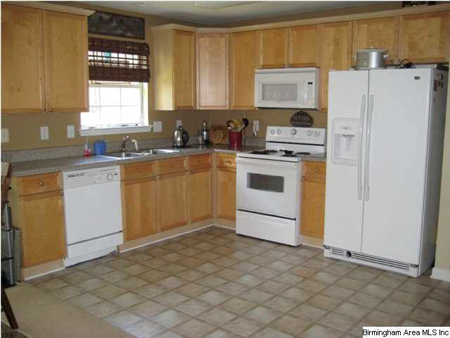 4068 Forest Lakes Road Sterrett, AL 35147 - Photo 4 of 7