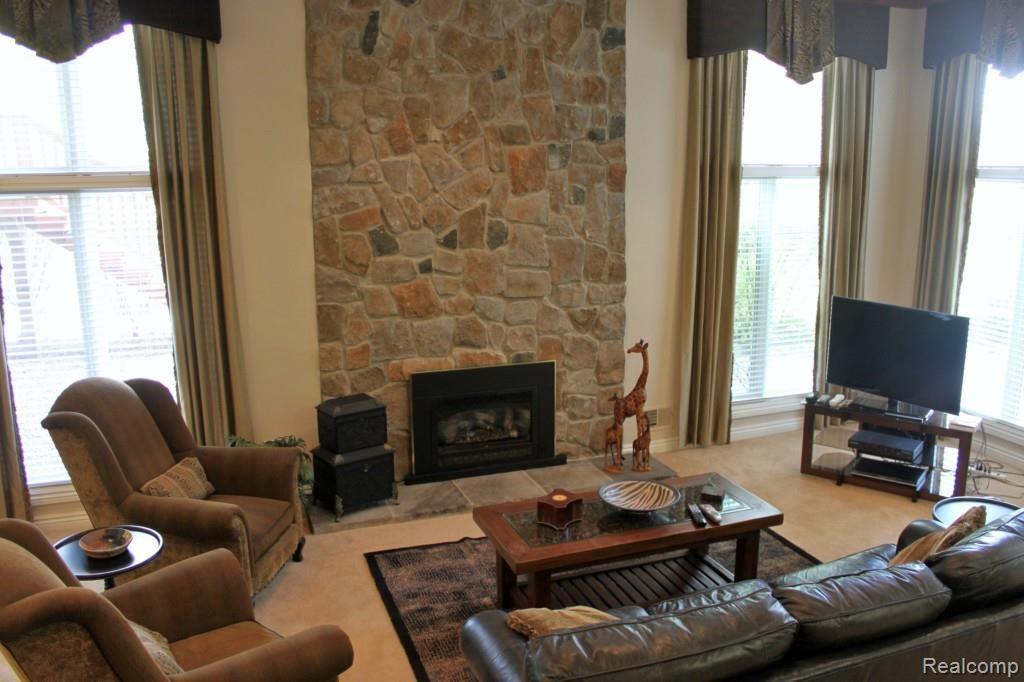 4774 Crestone Way Rochester, MI 48306 - Photo 64 of 88 Family Room