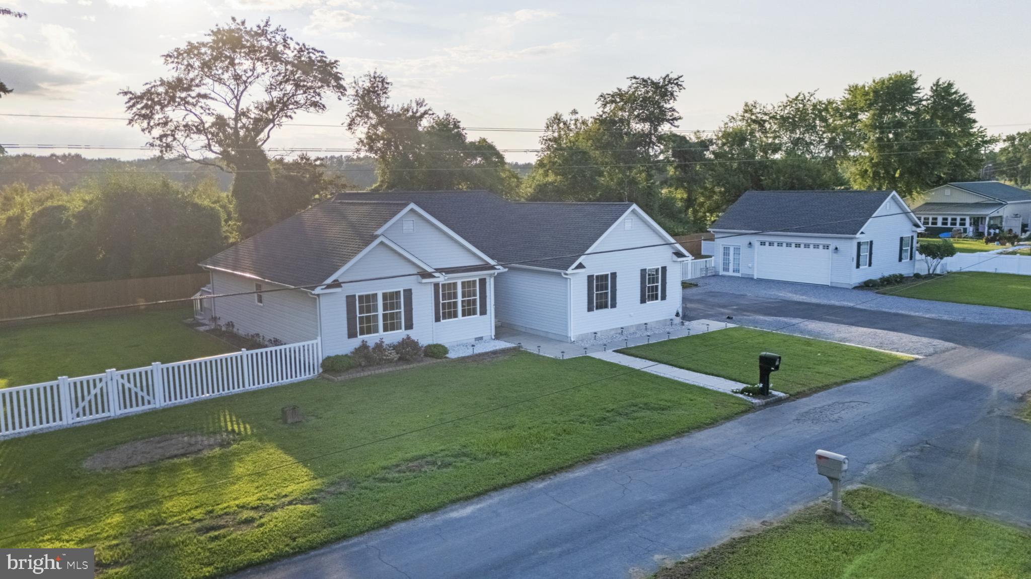 54 Minner Street Houston, DE 19954 - Photo 6 of 55 a view of house with garden
