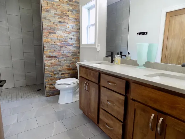 $437,500 | 510 Kodiak Drive Northwest, Stewartville, MN 55976