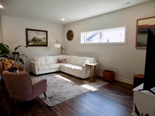 $437,500 | 510 Kodiak Drive Northwest, Stewartville, MN 55976