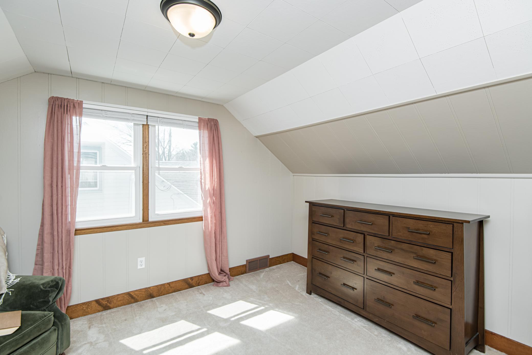 1110 8th Avenue Northwest Rochester, MN 55901 - Photo 15 of 27 Gallery Image 15