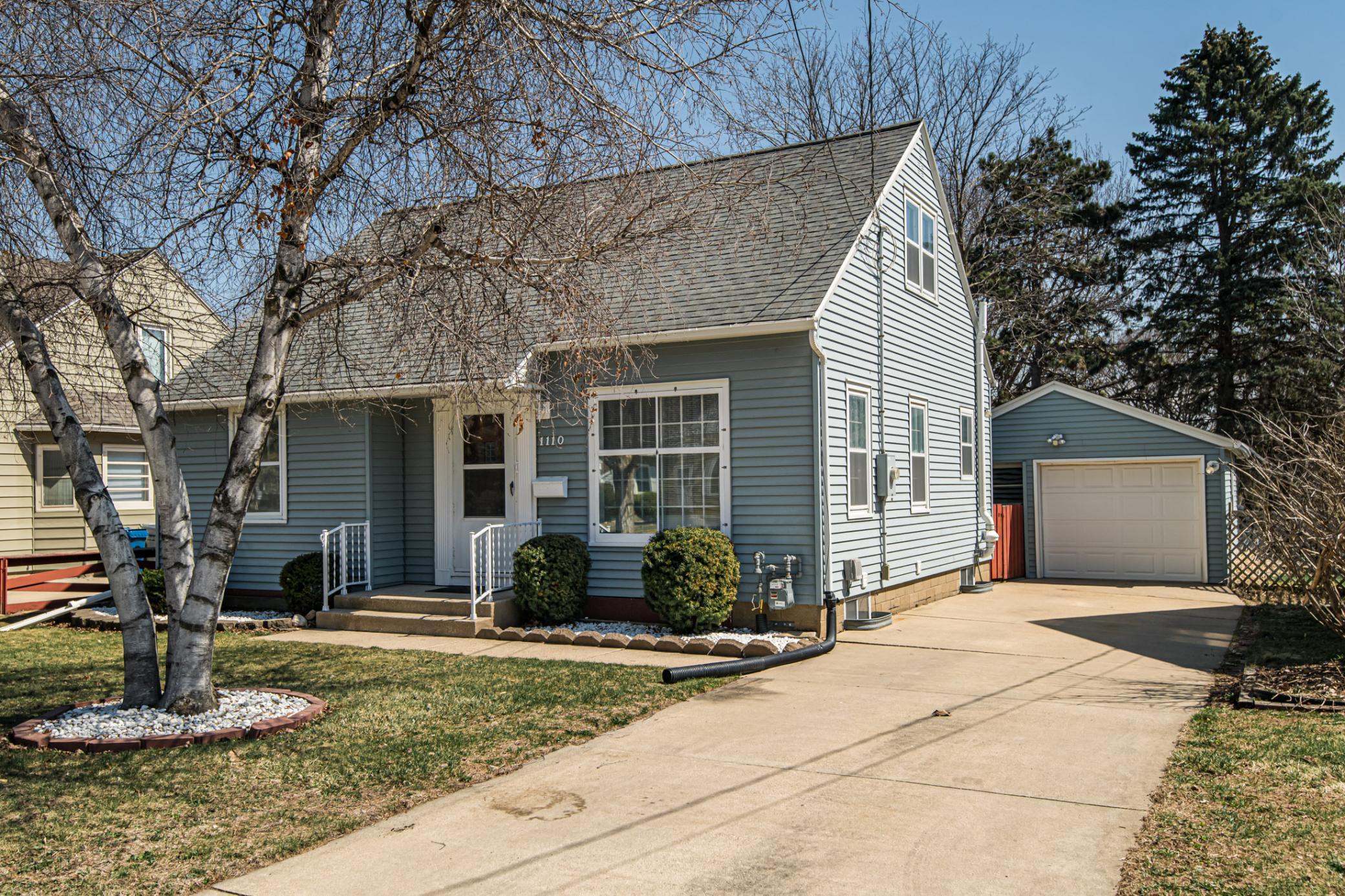 1110 8th Avenue Northwest Rochester, MN 55901 - Photo 2 of 27 Gallery Image 2