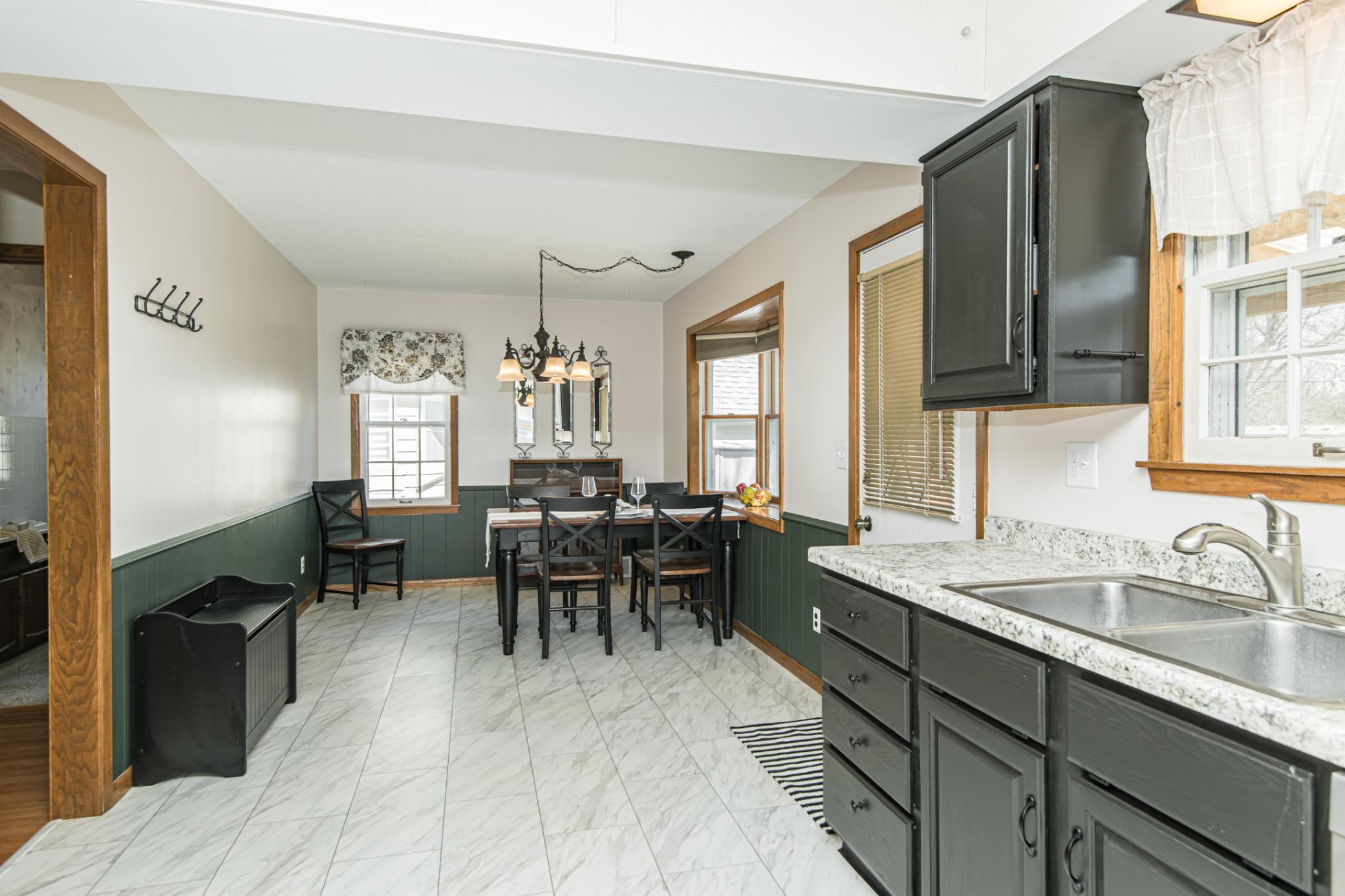 1110 8th Avenue Northwest Rochester, MN 55901 - Photo 5 of 27 Gallery Image 5