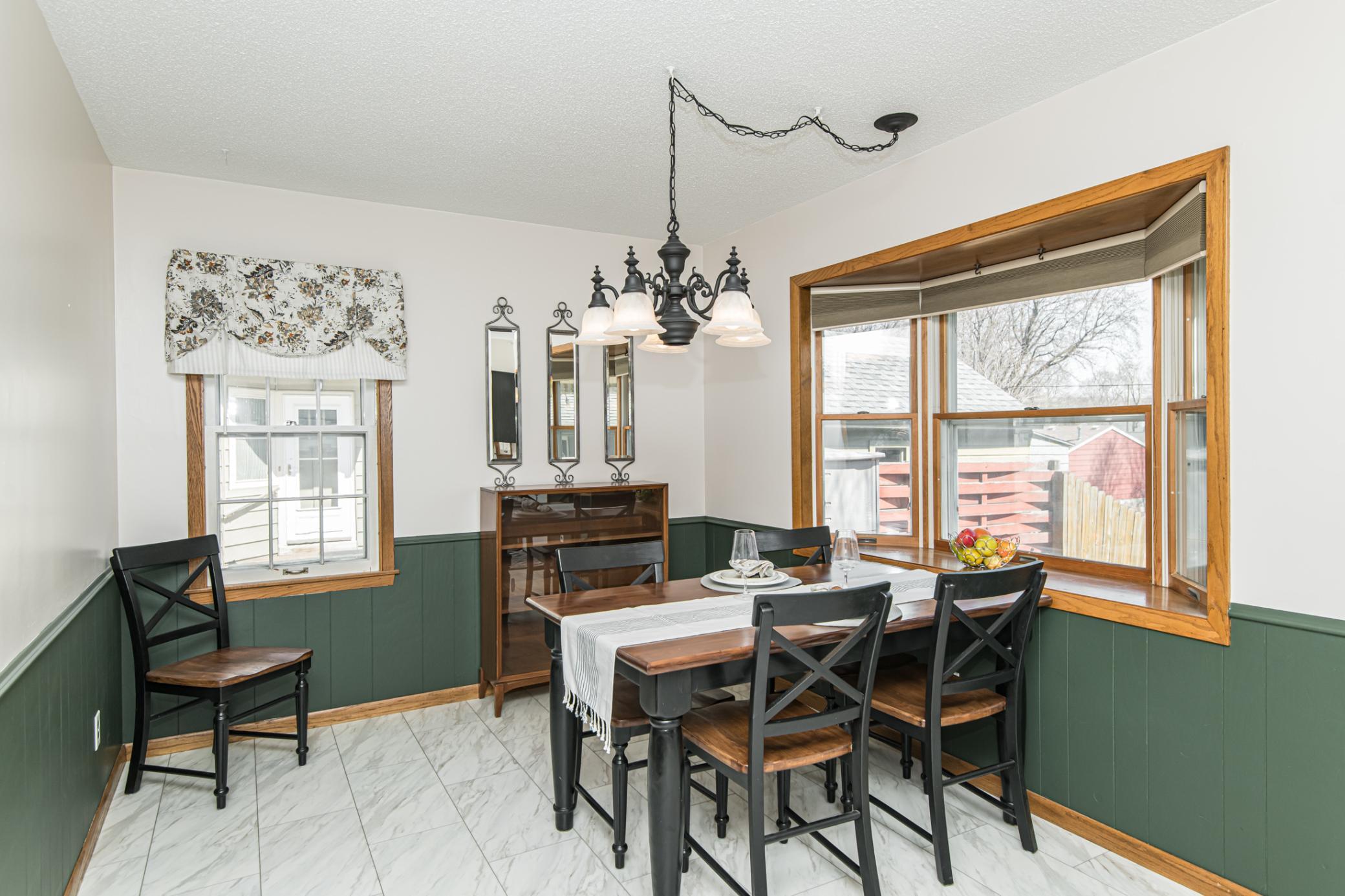 1110 8th Avenue Northwest Rochester, MN 55901 - Photo 6 of 27 Gallery Image 6
